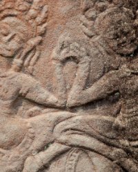 26 DSC1402 Bayon  Apsara relief at Bayon Temple